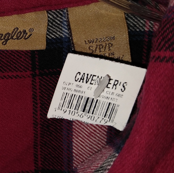 Wrangler red plaid flannel button-down shirt small western ranch - Picture 3 of 10